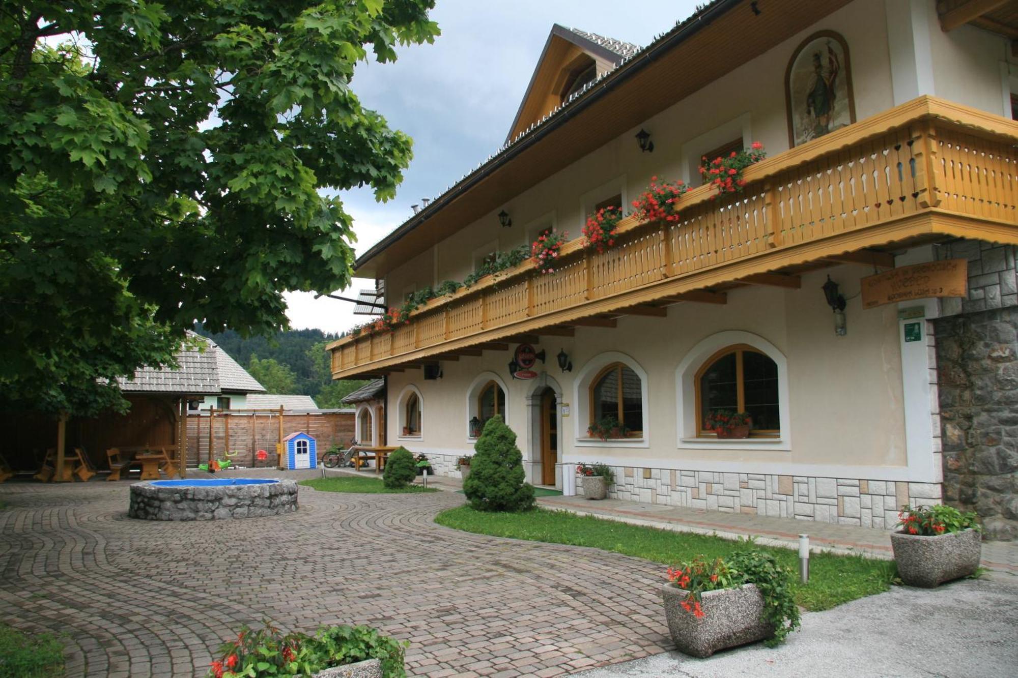 Guest House Kveder Skofja Loka Ngoại thất bức ảnh