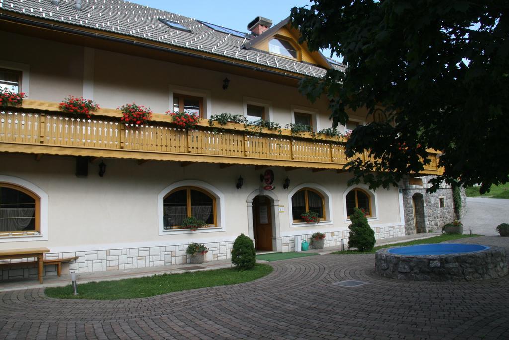 Guest House Kveder Skofja Loka Ngoại thất bức ảnh