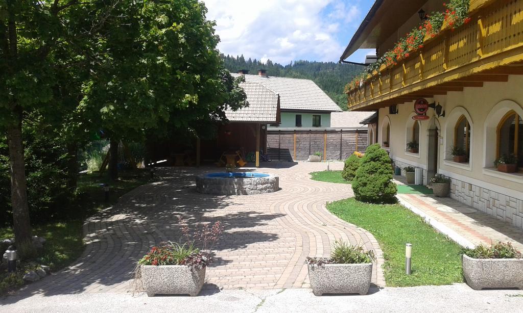 Guest House Kveder Skofja Loka Ngoại thất bức ảnh